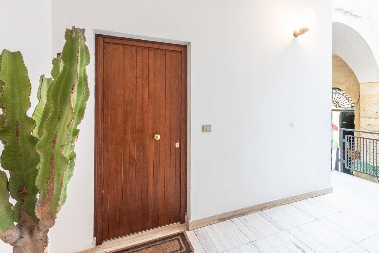 Rubichi 6 - Old Town Apartment Sit Lecce Exterior foto