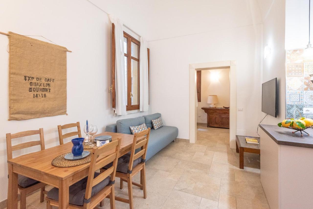 Rubichi 6 - Old Town Apartment Sit Lecce Exterior foto